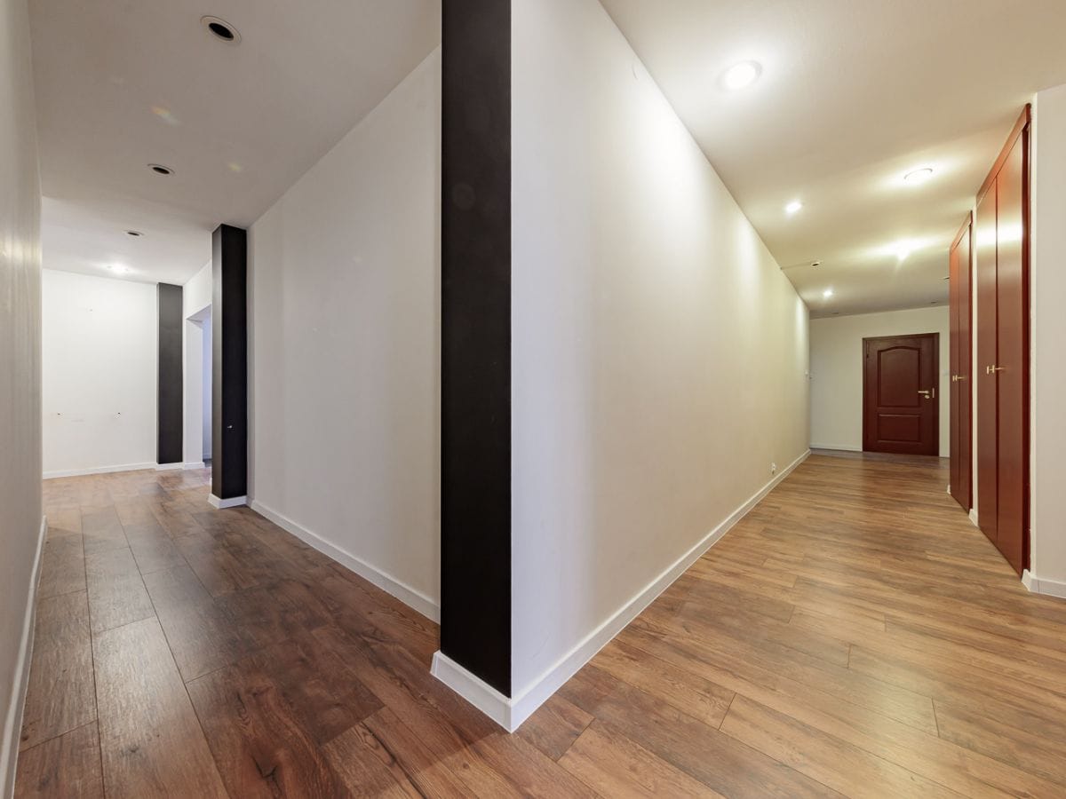 Mieszkanie 5 pokojowe na Sprzedaż