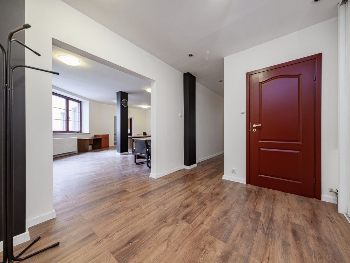 Mieszkanie 5 pokojowe na Sprzedaż