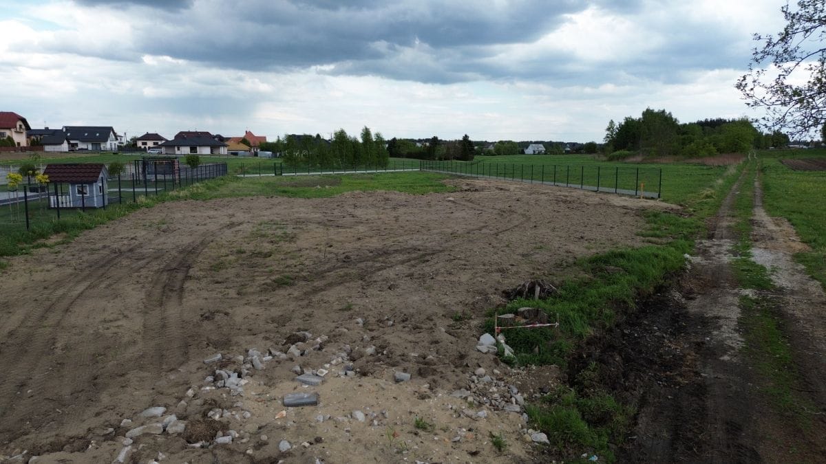 Działka  pokojowe na Sprzedaż